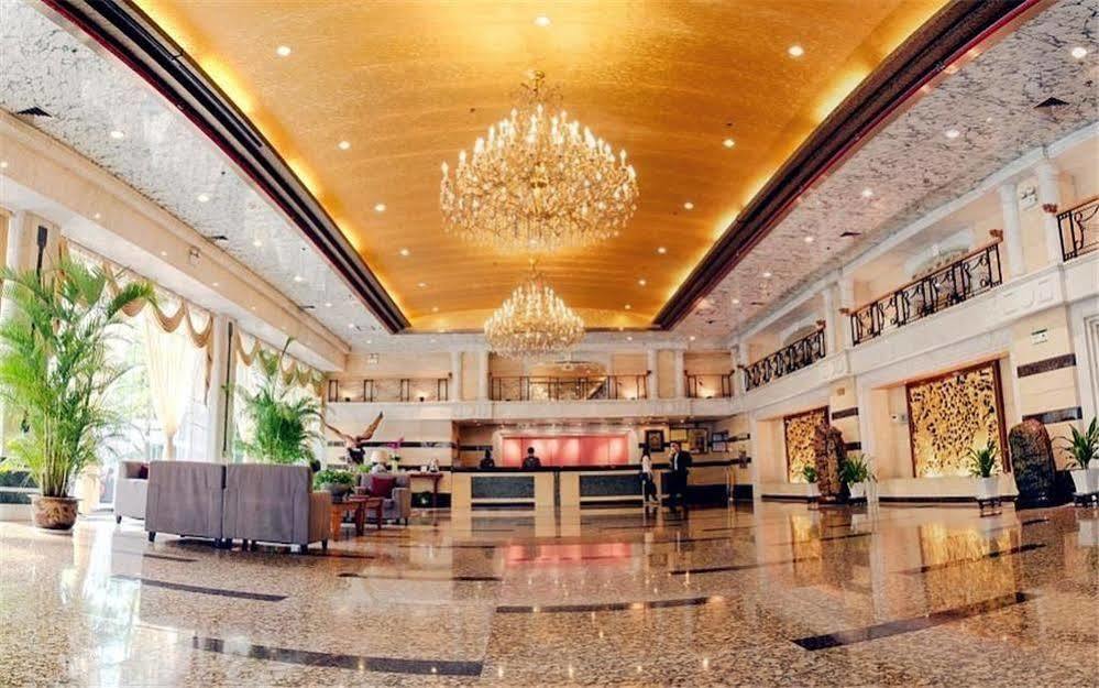 Lijing Grand Hotel City Center 柳州 エクステリア 写真