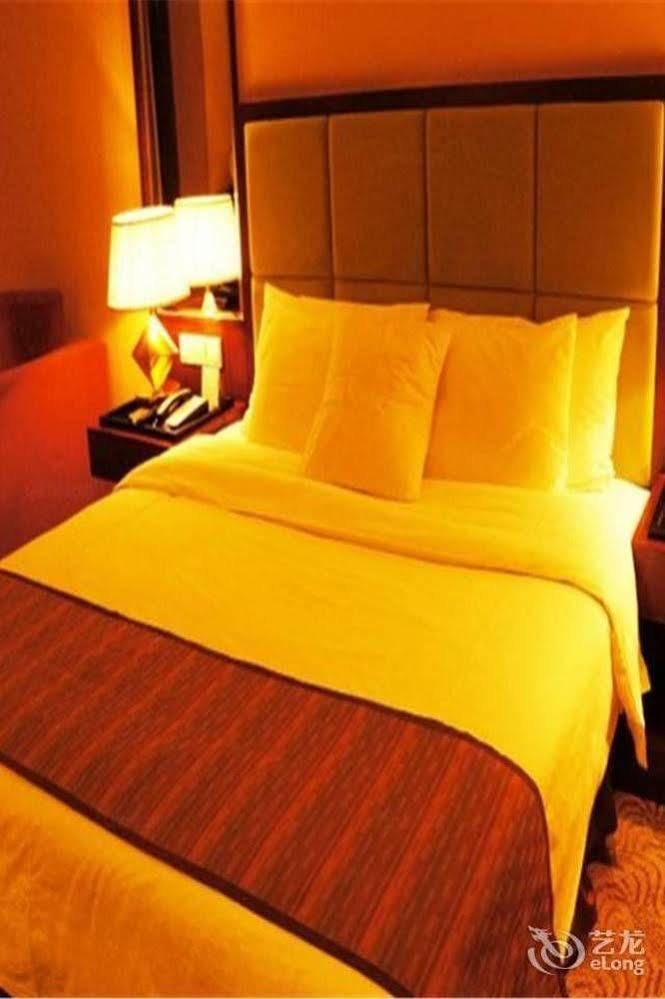 Lijing Grand Hotel City Center 柳州 エクステリア 写真